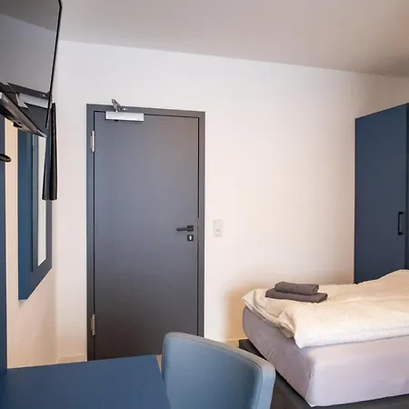 A24 Bei Hamburg ホテル