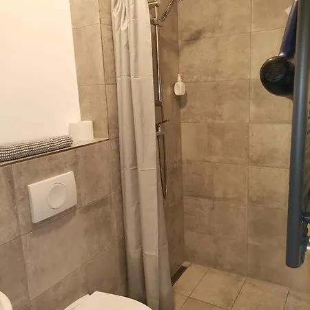 A24 Bei Hamburg ホテル