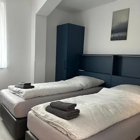 A24 Bei Hamburg ホテル *